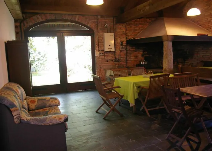 Vivienda tradicional con jardín y patio interior