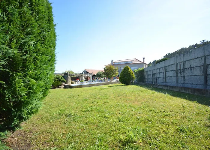 GALIHOST - Enorme casa con piscina en Vilanova de Arousa